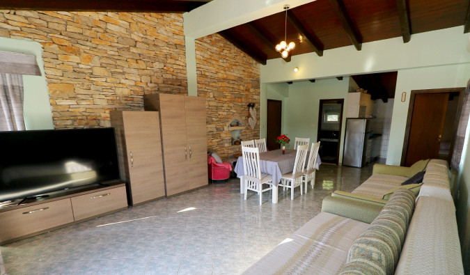 Interijer, Villa Hraste Hvar, prvi red do mora Hvar